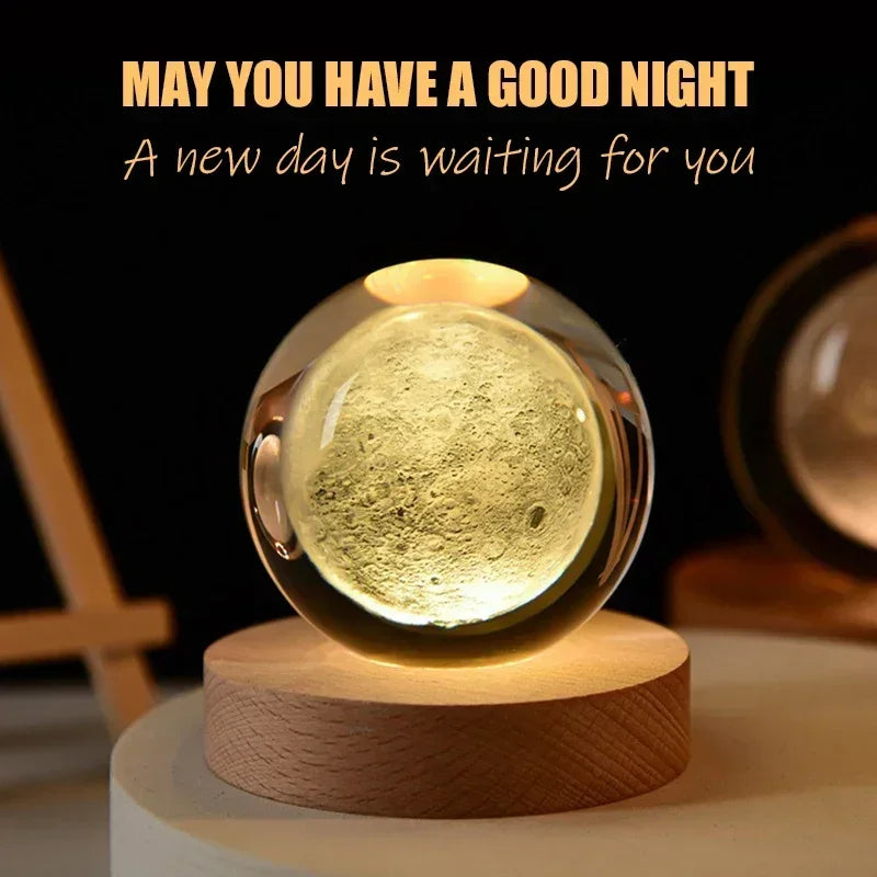 Globo de Cristal 3D CosmoSphere – Bola de Vidro do Sistema Solar e Planeta Terra com Suporte de Madeira