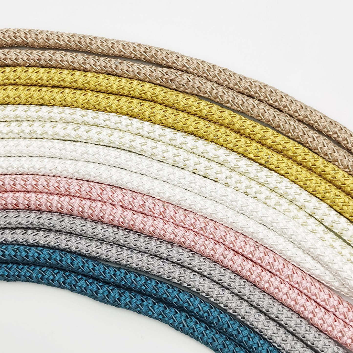 Amarras de Cortina – 2 Peças Luxuosas com Esferas Decorativas para Ambientes Clássicos e Modernos